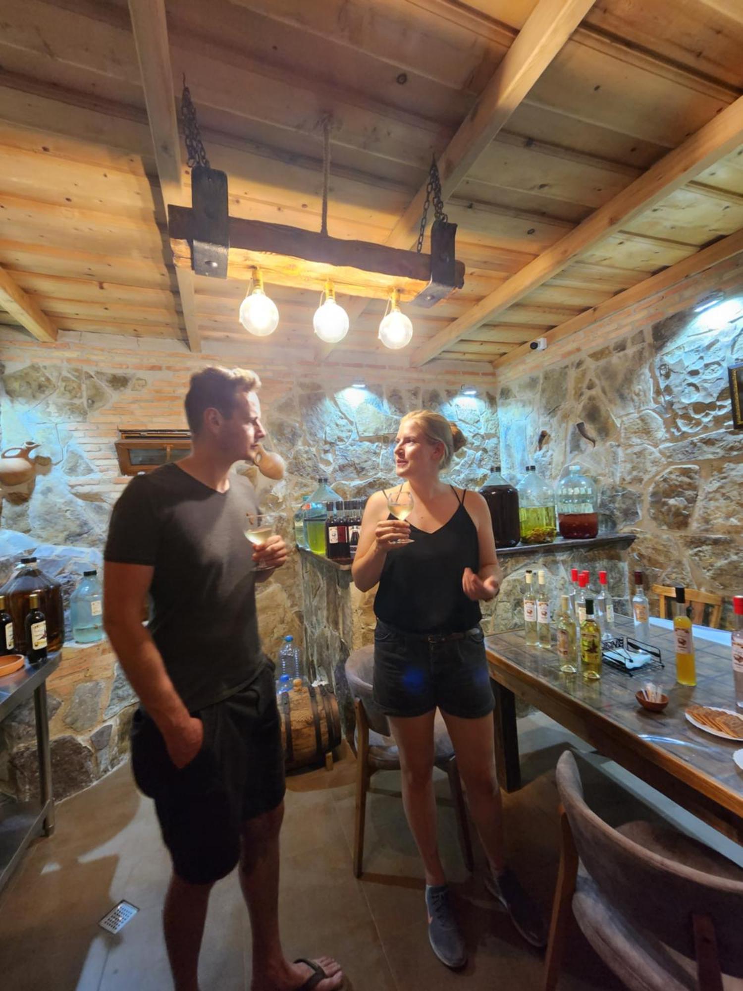 Khorgo Hotel Gori Buitenkant foto