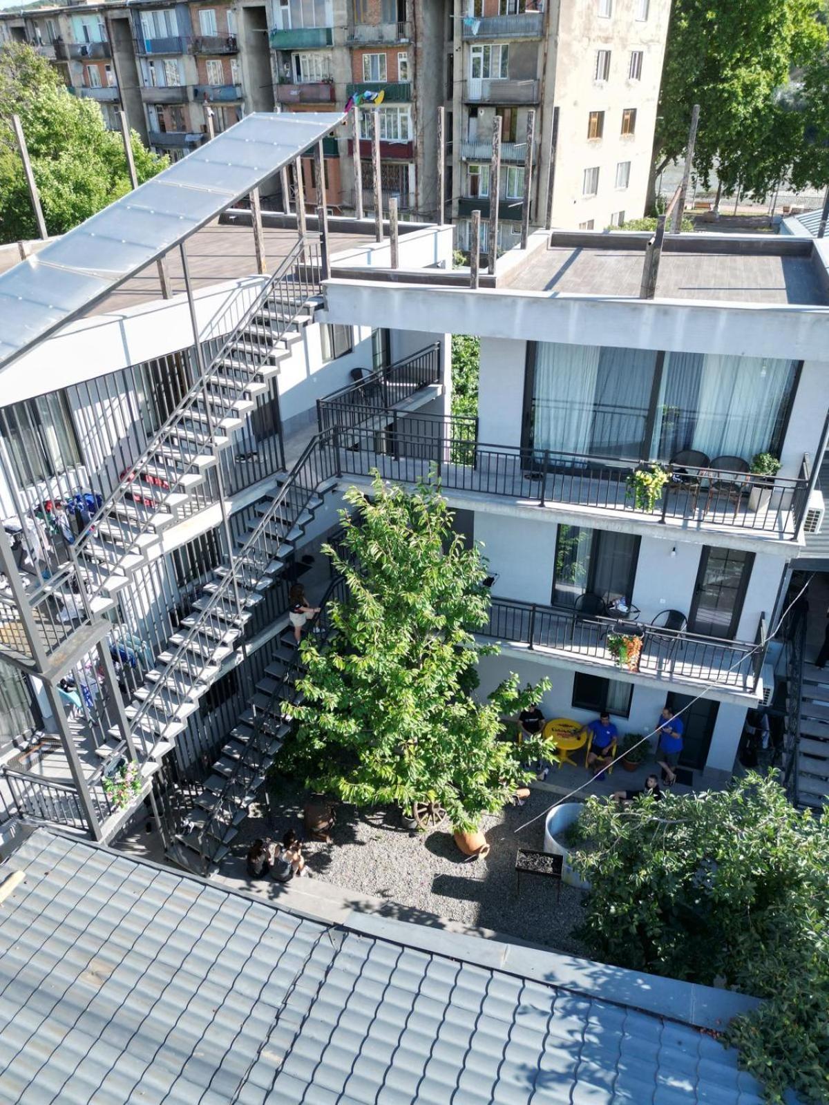 Khorgo Hotel Gori Buitenkant foto