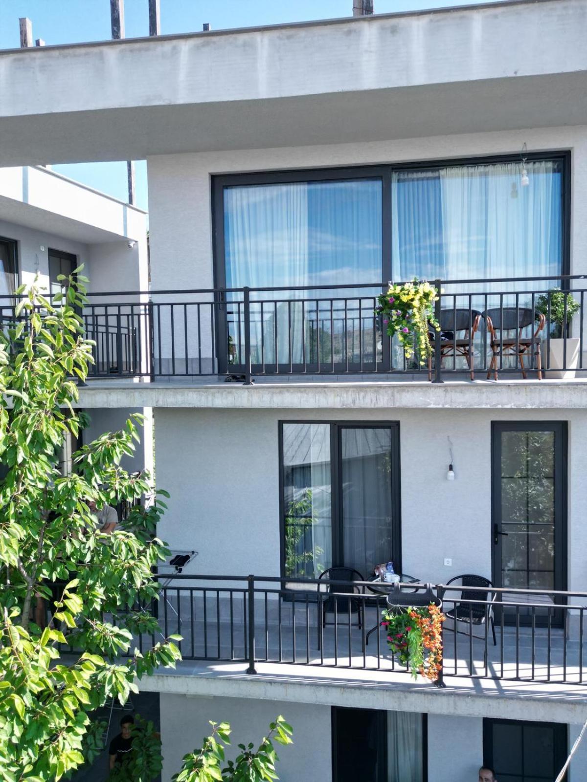 Khorgo Hotel Gori Buitenkant foto
